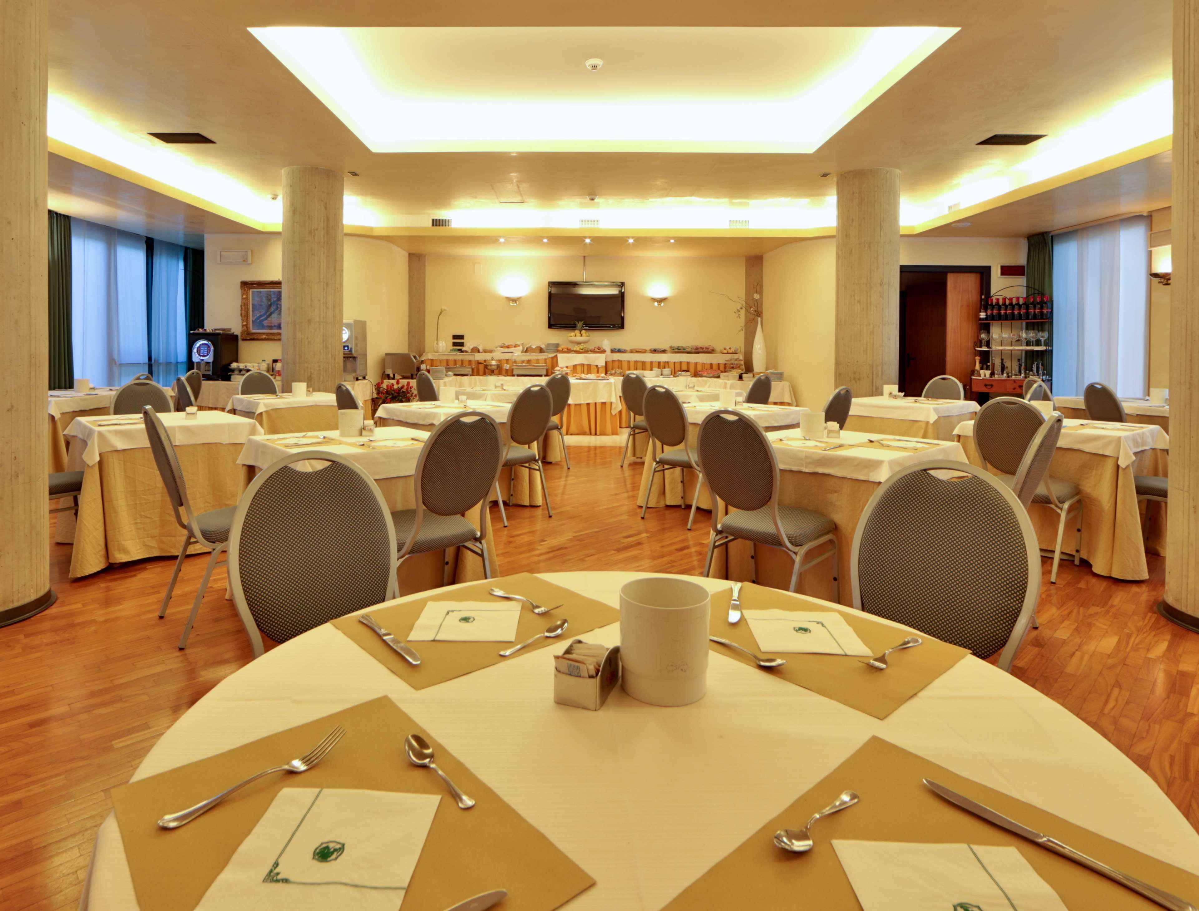 Best Western Hotel Dei Cavalieri Barletta Exteriér fotografie